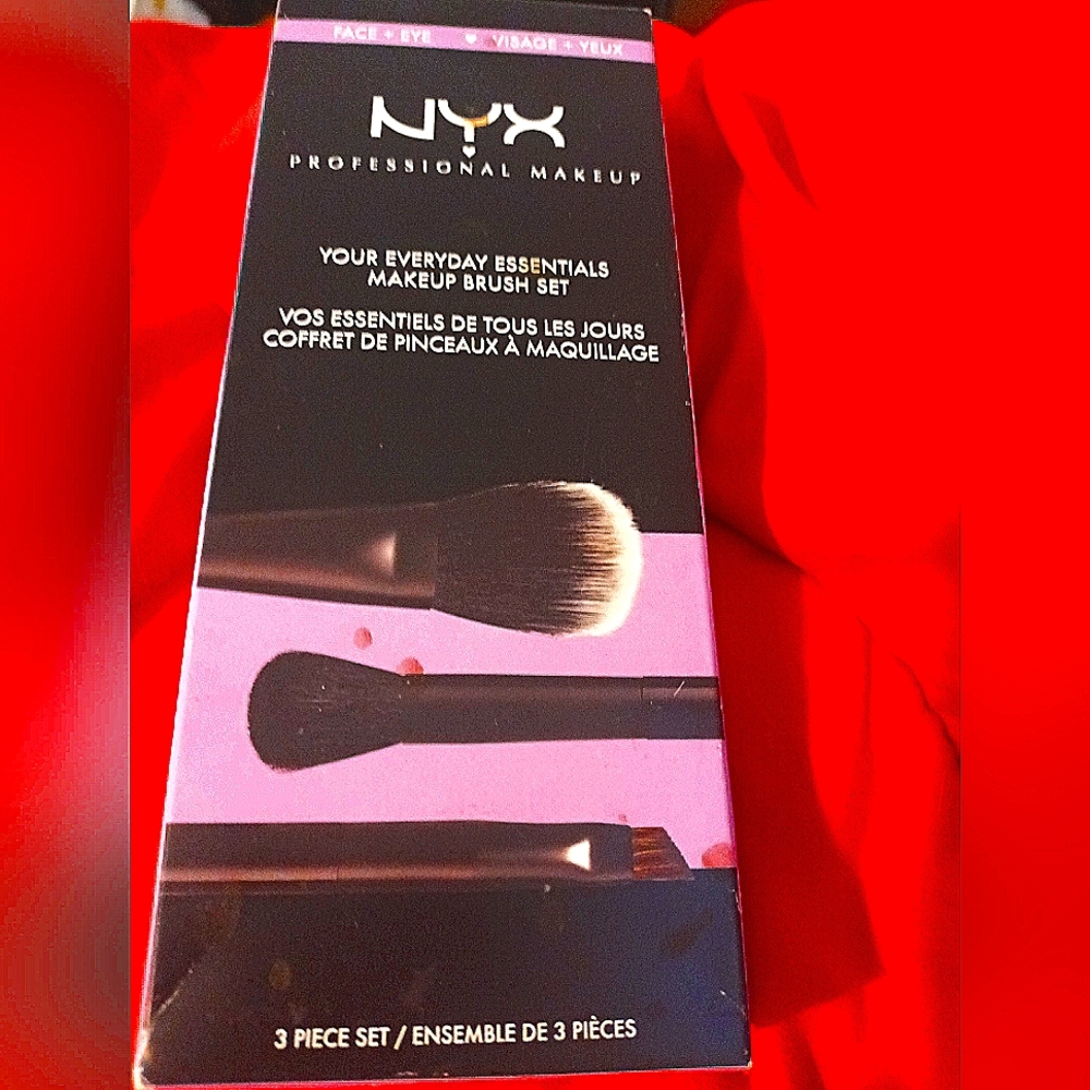 Nyx Professional Makeup Face + Eye 3 Brush set